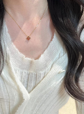 惊小鸿S925纯银镀14K金四叶草石榴石红色项链女轻奢简约锁骨链