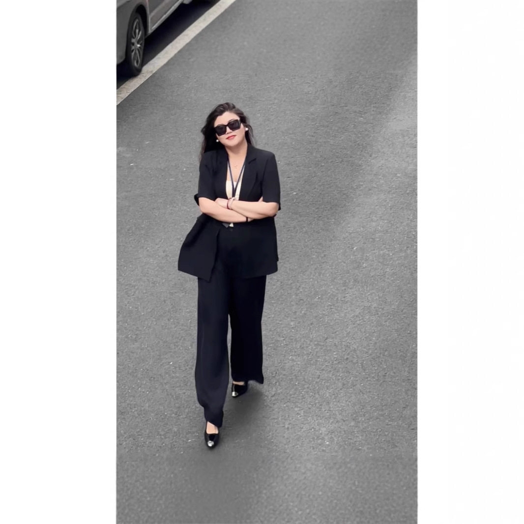 感夏季新款大码女装薄款西装套装胖mm宽松休闲时尚两件套2522