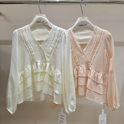 UONE-秋上新桃雾海棠蕾丝花边温柔娇媚浪漫小衫(单卖小衫)266235