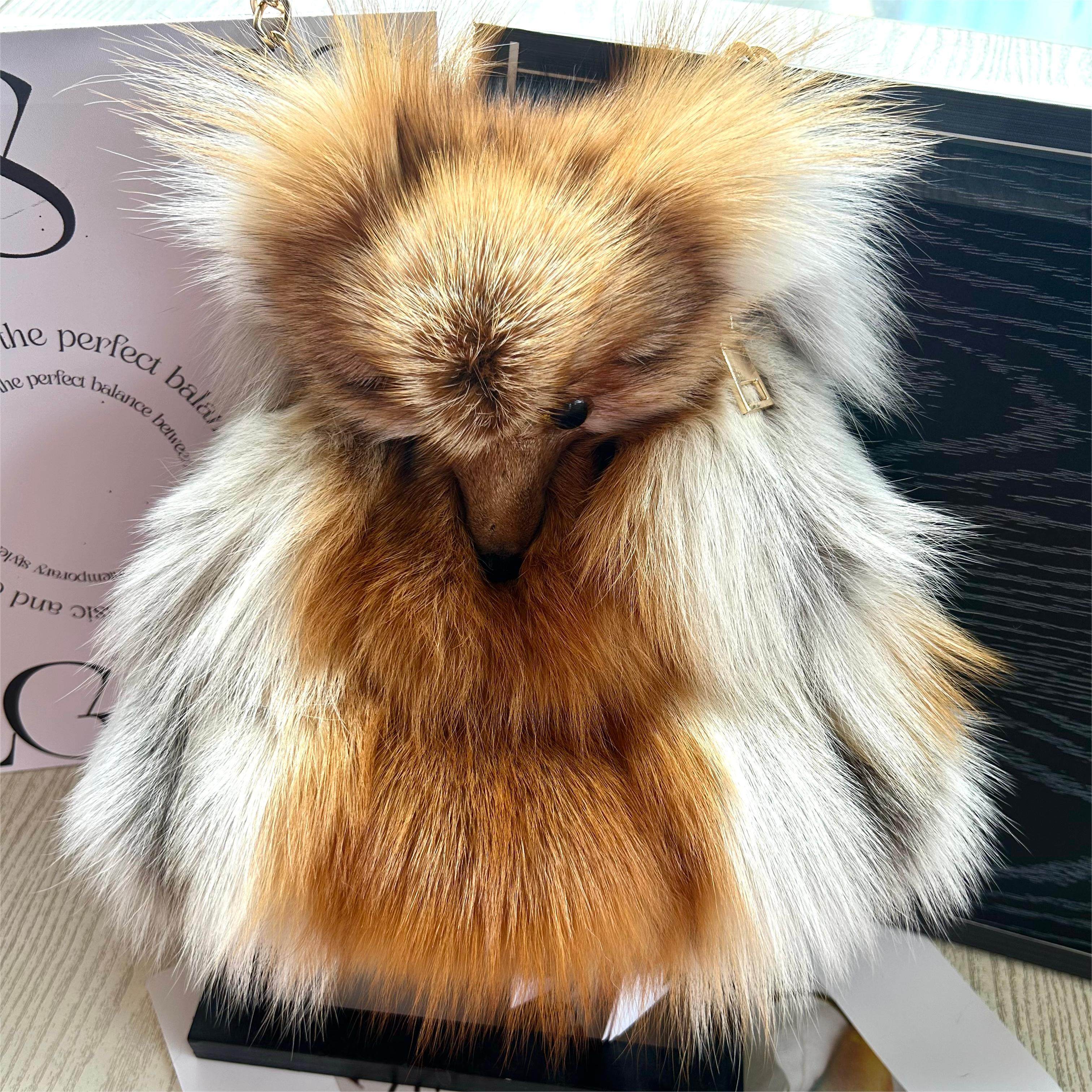 时尚秋冬新款狐狸头皮草包时尚单肩斜挎包全狐狸毛拉链搭扣皮包,箱包皮具/热销女包/男包,通用款女包,淘宝优惠券,粉丝福利购,淘宝优惠卷