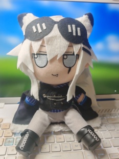 【原型制作中】明日方舟无序的谦卑荒芜拉普兰德20cm毛绒Fumo玩偶