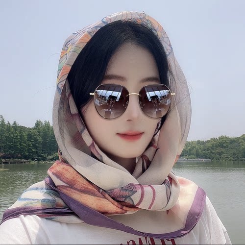 大方巾丝巾女夏季旅游拍照防晒头巾复古印花披肩百搭薄款系脖围巾