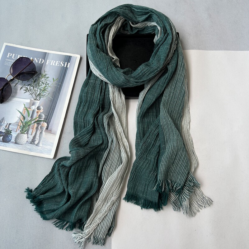 围巾女薄款春秋冬季韩版新款百搭褶皱时尚条纹保暖墨绿色棉麻丝巾