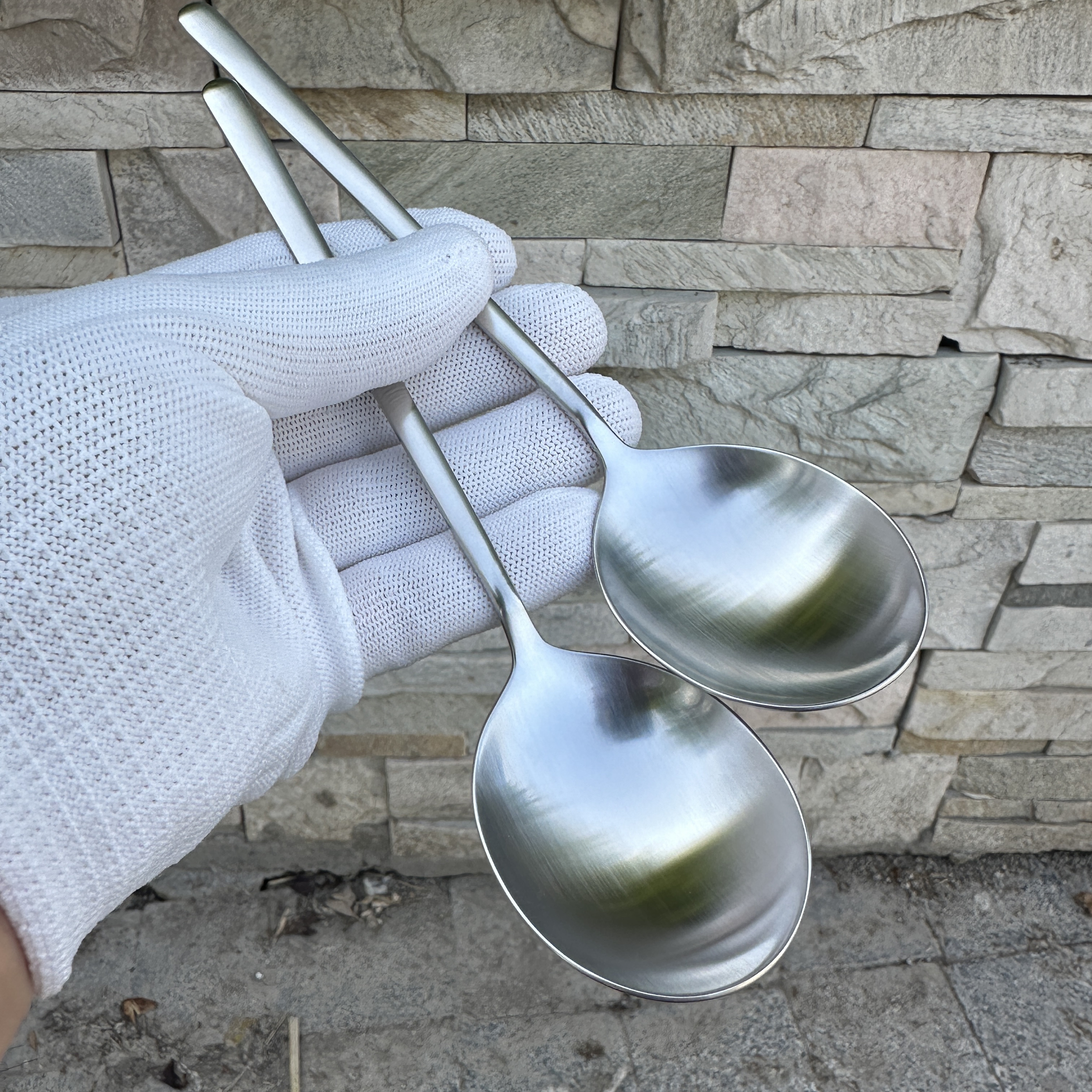 VE18-10不锈钢西餐具圆头汤勺成人吃饭勺子喝汤和粥深口勺