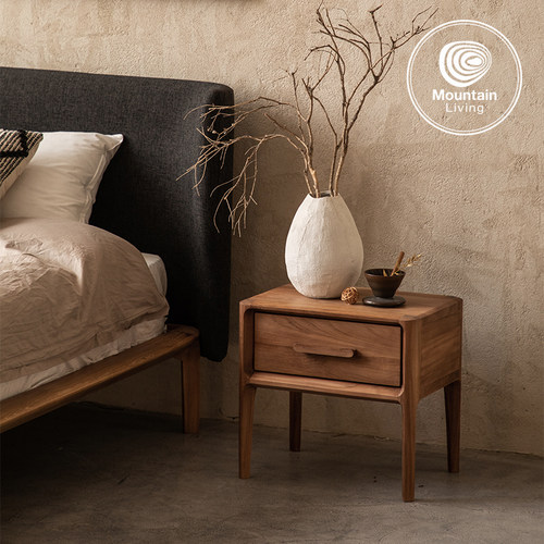 MountainLiving进口柚木床头柜