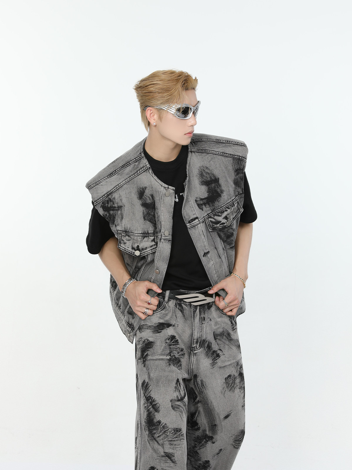 TURNTIDE WASH AND PAINT DENIM VEST SET HIGH STREET RUFFIAN LOOSE JEANS