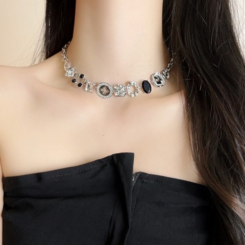 y2k甜酷风白色纽扣项链