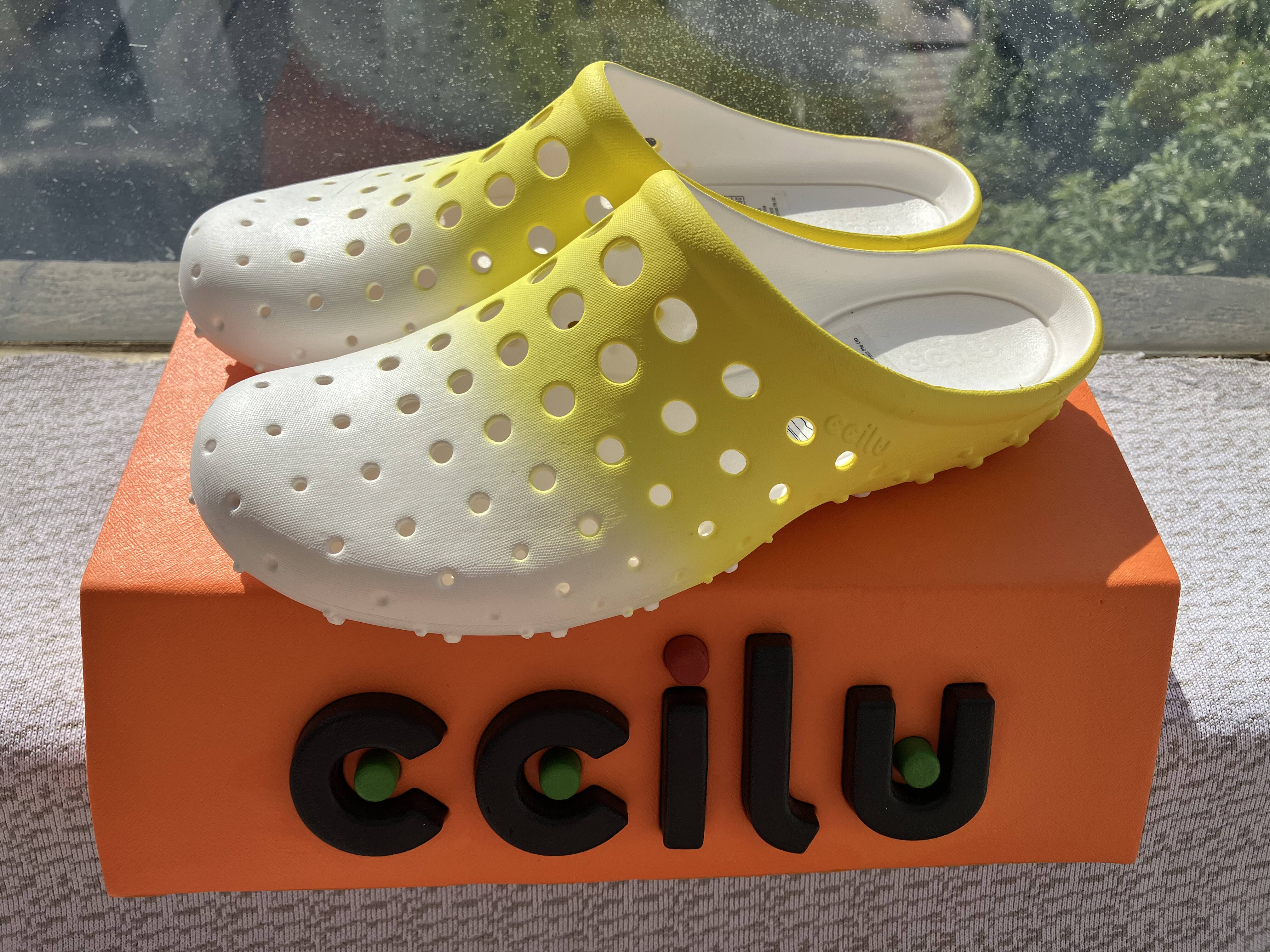 驰绿CCiLU女防滑软底包头一脚蹬洞洞鞋防水透气沙滩鞋凉鞋拖鞋