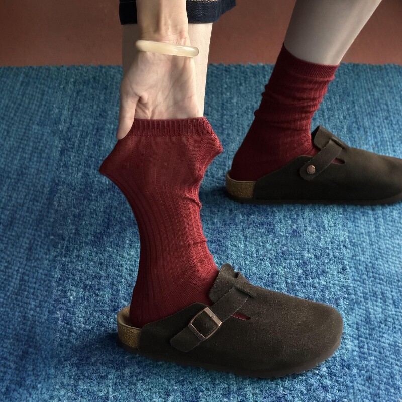 巨显白酒红色竖条纹堆堆袜女秋季中筒袜