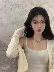 Two piece suit of casual suspender cardigan T-shirt