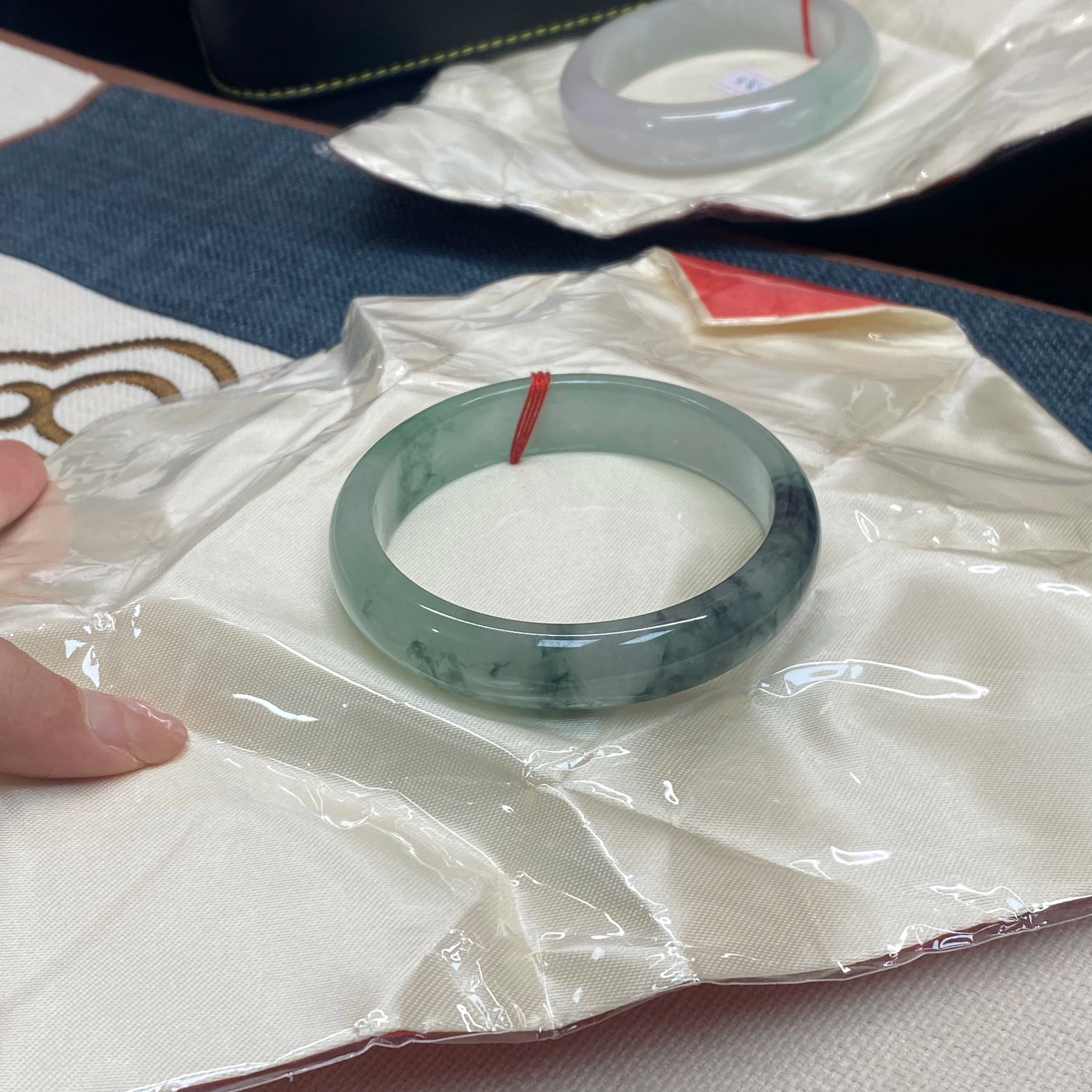 云南冰种翡翠手镯正品天然缅甸老坑送人佳品冰飘花玉镯女士带证书