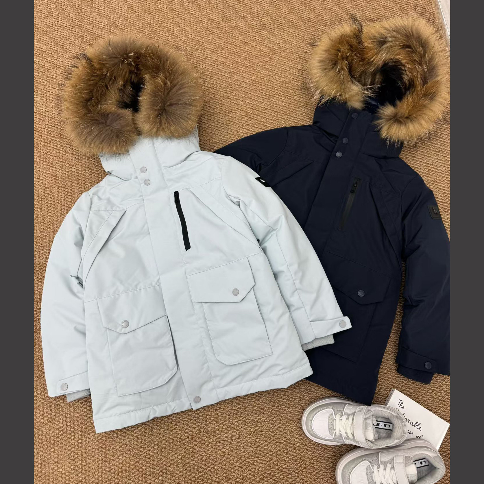 重磅牛货！男童女童真毛领户外科技防风防水防污冲锋衣羽绒服