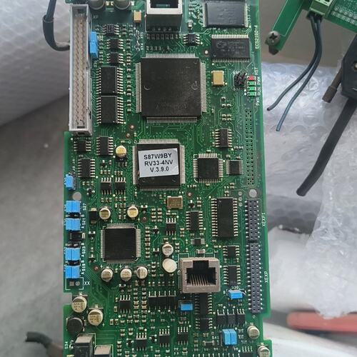 议价变频器RV33-4NV