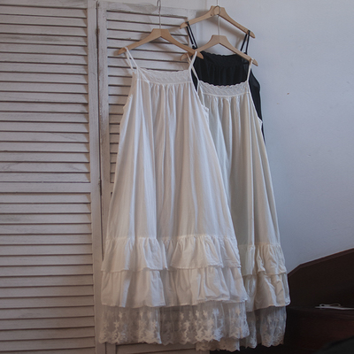 吊带裙下摆蕾丝拼接打底连衣裙