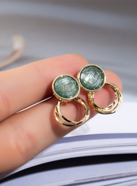 高级感绿色耳环2021年新款潮夏季款耳夹无耳洞网红纯银耳钉女耳饰