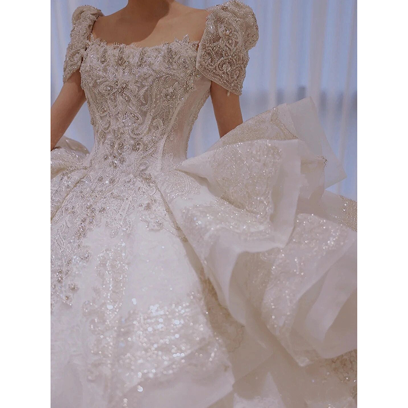 French main wedding dress 2023 new bride small one word shoulder, shoulder retro worker high -level texture French main wedding dress 2023 new bride small one word shoulder, shoulder retro worker high -level texture