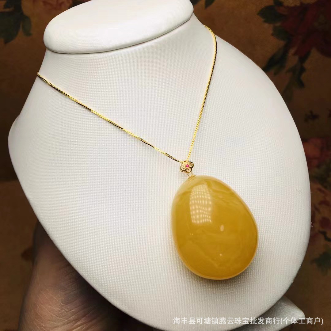 天然蜜蜡琥珀俄料白花水滴吊坠18k镶嵌扣头蜡质饱满纹路清晰