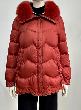 本命年妈妈冬装狐狸大毛领红色羽绒服女装新款中老年加厚保暖外套