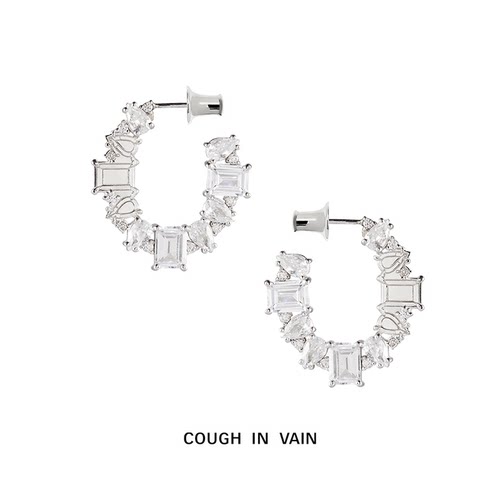 COUGH IN VAIN 沙棘系列宝石镶嵌弧形设计感耳钉