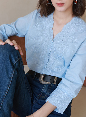 法式小众超仙印尼度假风纯棉V领对称花刺绣九分袖宽松衬衫防晒衣