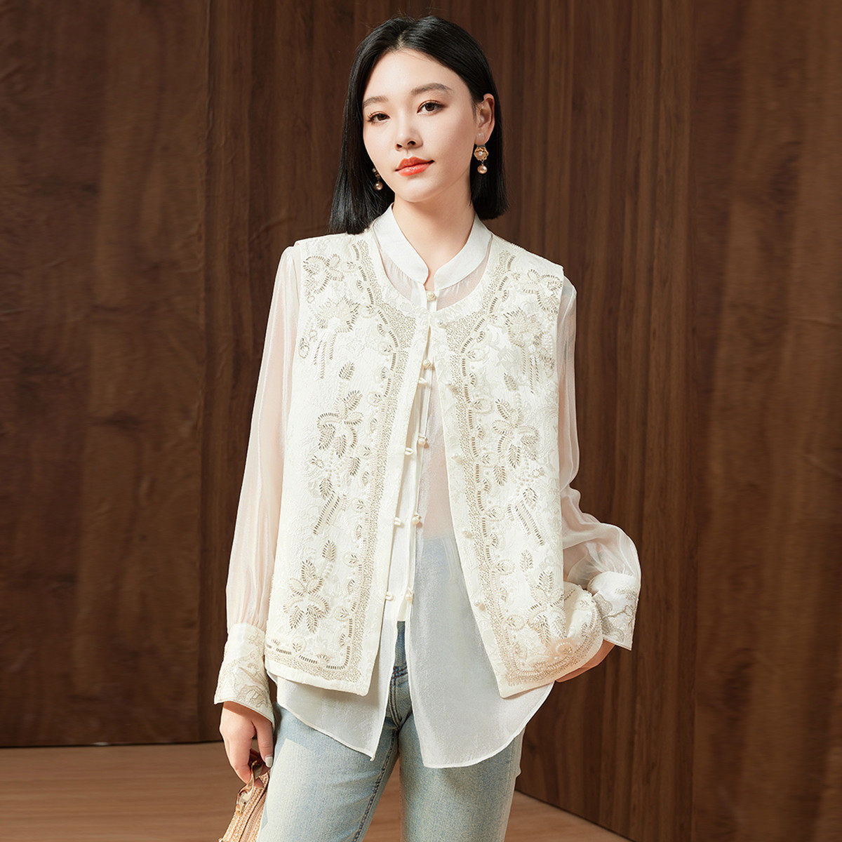 【国风刺绣马甲】2026春季新款复古气质无袖外套精致百搭开衫,女装/女士精品,衬衫,淘宝优惠券,粉丝福利购,淘宝优惠卷