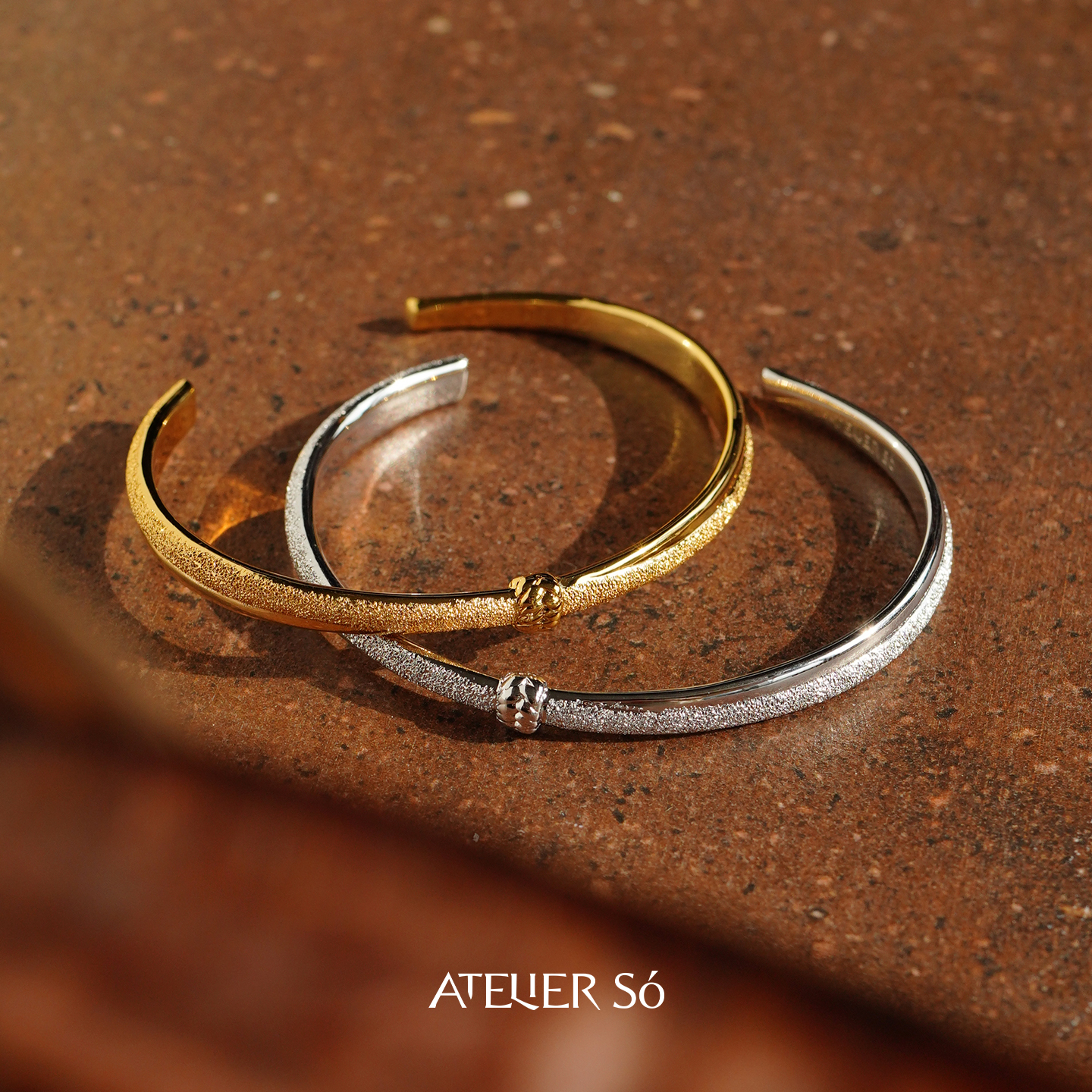 ATELIERSO编织钉砂细手镯