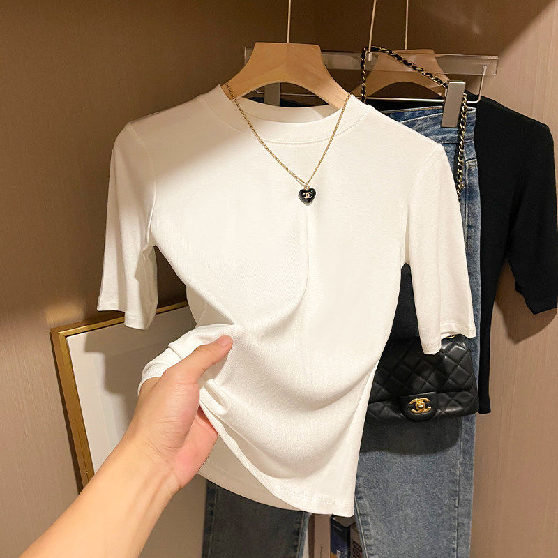 白色小高领中袖t恤女上衣