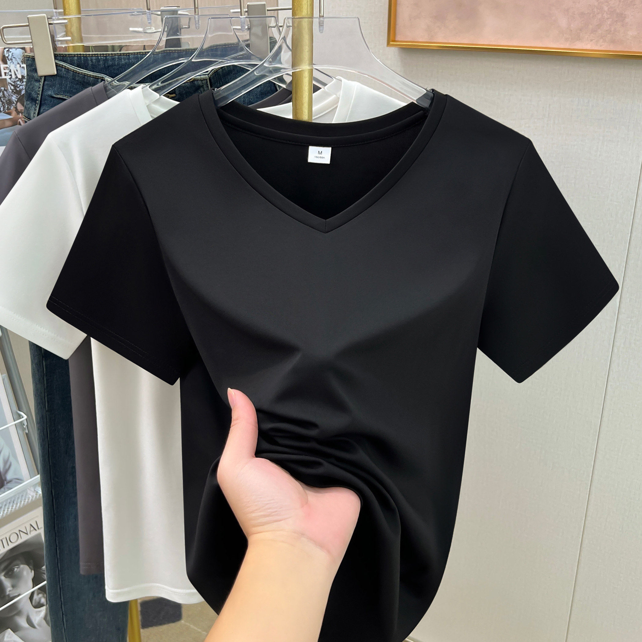 黑色V领短袖t恤女正肩夏季2026新款鸡心领基础款纯棉修身显瘦上衣