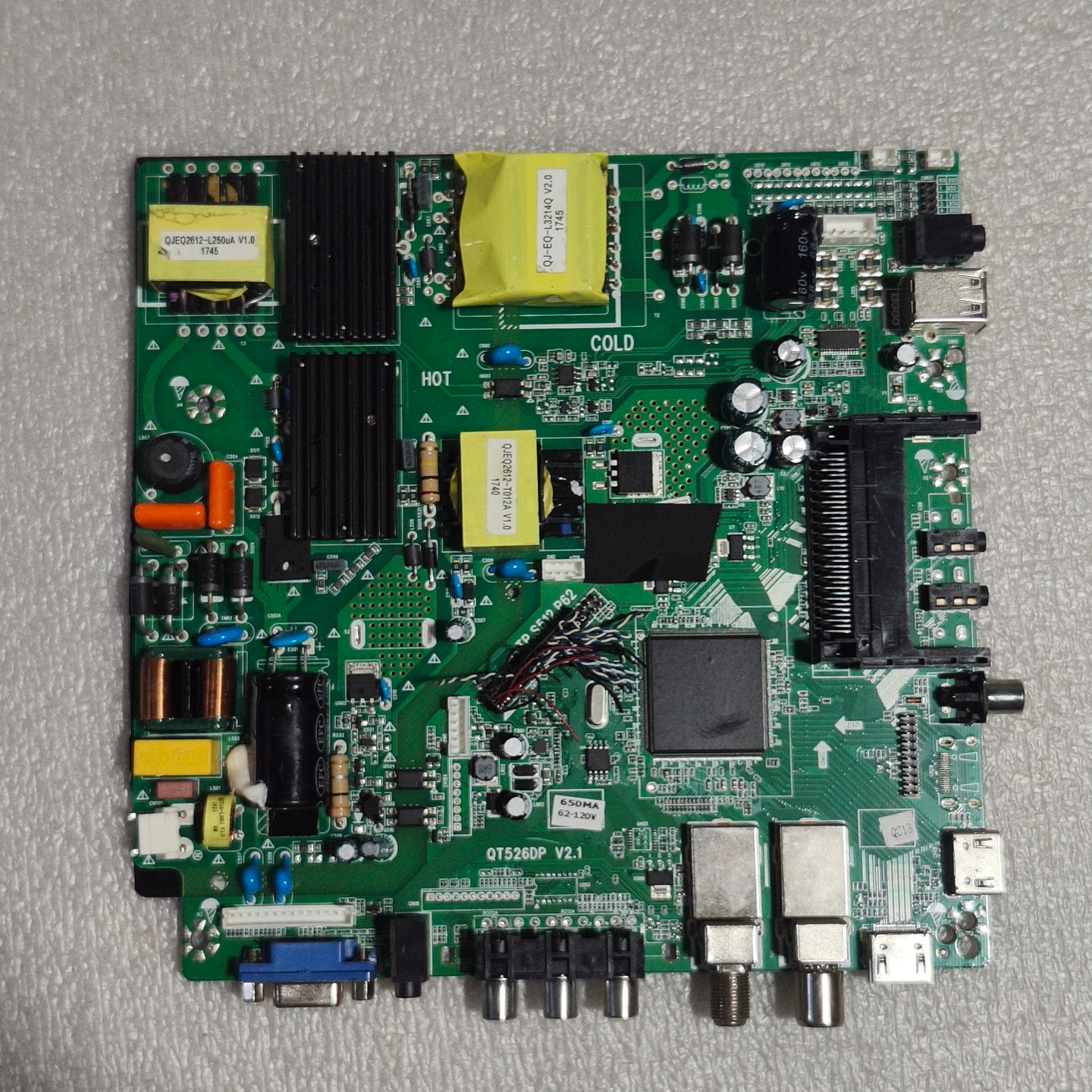 TP.S512.P62主板实物图QT526DP V2.1