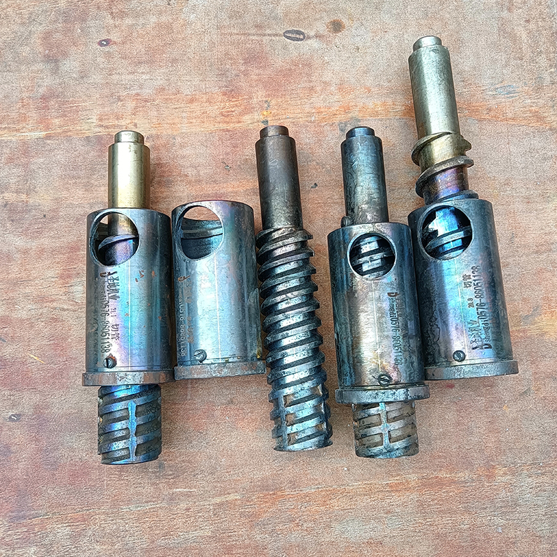 圣地淬火螺杆螺套膨化机4道杠通用大米玉米厂家正品原厂配件