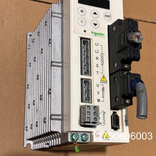 伺服驱动LXM23CU04M3X