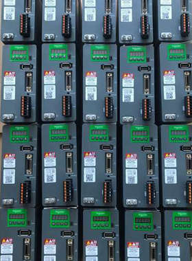 电气Lexium16系列驱动器，型号LXM16DU10