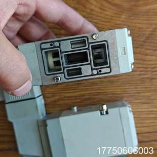 状态良好 轻微使用 5LZD1 SMC电磁阀VP544R