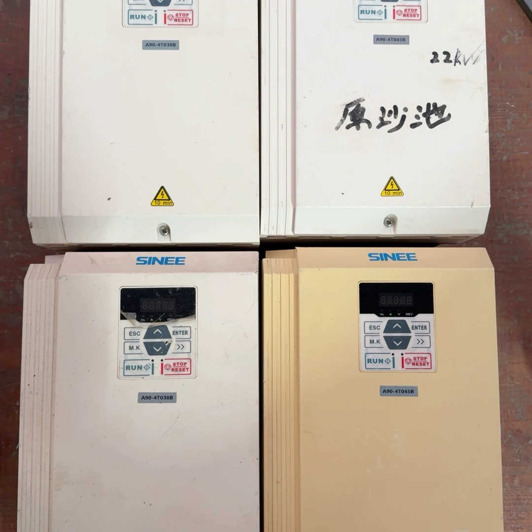 A90-4T038B、A90-4T045B各两台!黄色的是2