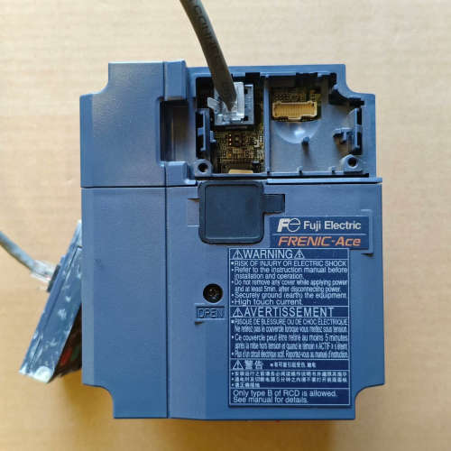 富士变频器 FRN0002E2S-4C 剪线，拍，