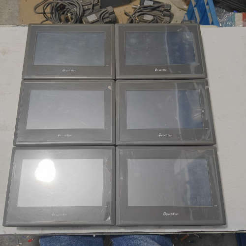 信捷TouchWin触摸屏，型号TG765-MT。有六台