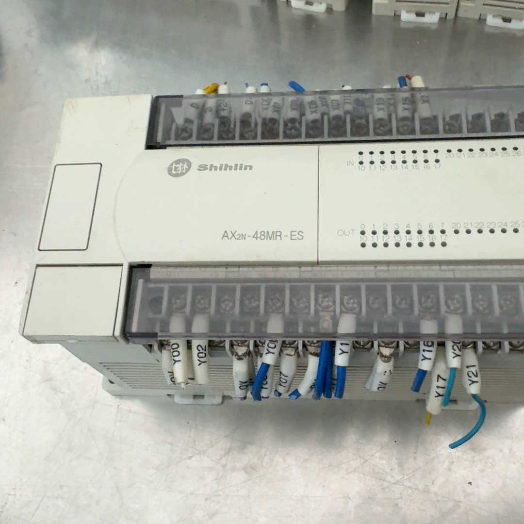 士林AX2N-48MR-ES PLC控制器，件，成色不错