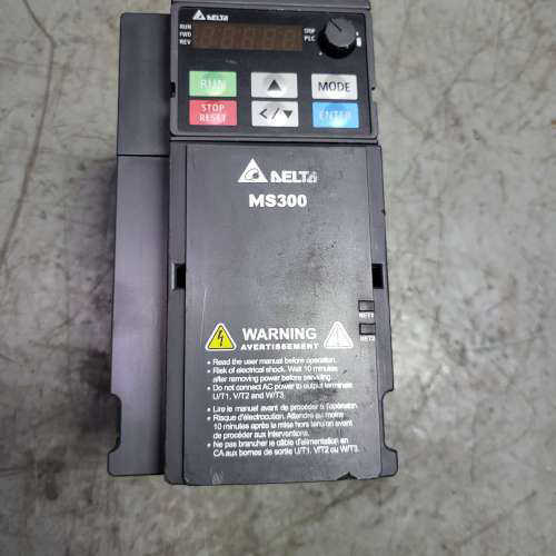 台达变频器3.7KW VFD9A0MS43ANSAA 拆