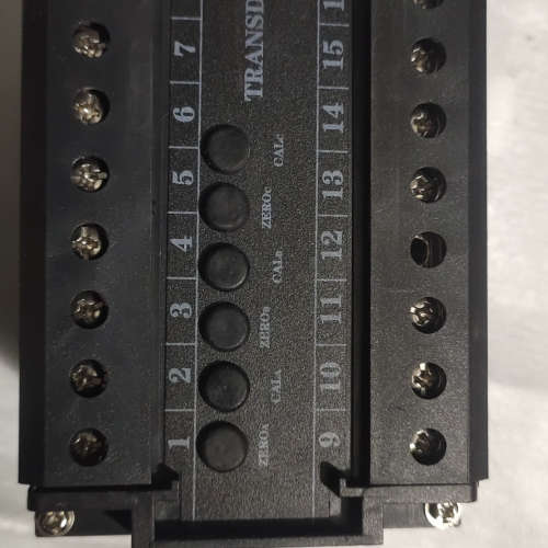 广东雅达三相交流电压变送器，型号NV3-3U-V5-P2-O