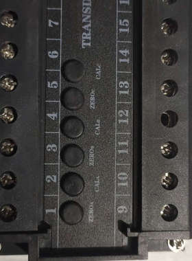 广东雅达三相交流电压变送器，型号NV3-3U-V5-P2-O