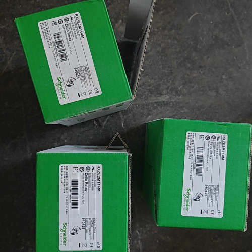 继电器底座RXZE2M114M，插拔式继电器插座，4C