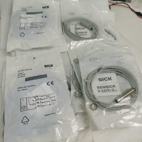 西克传感器VT12T-2P112