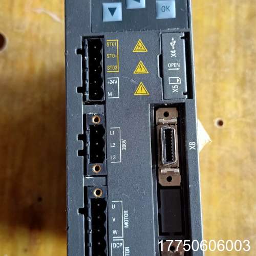 西门了伺伏驱动6SL3210-4UF1 有一只38O，