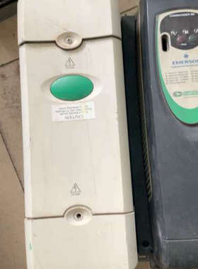 SK3403   22/30KW