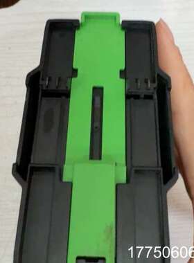 穆尔电源：MCS-A 4-110-240/30