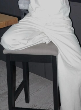 Adorn原创 自然腰掐腰显臀乳白色宽松baggy版型很牛 拖地牛仔裤