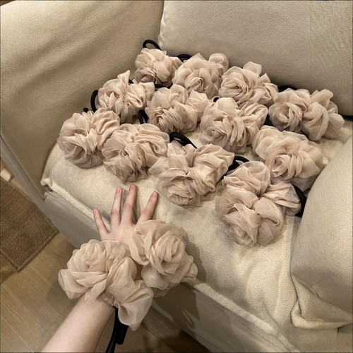 啊啊啊！双面戴的粉色玫瑰发圈~芭蕾风好甜~又仙又温柔头花头绳饰