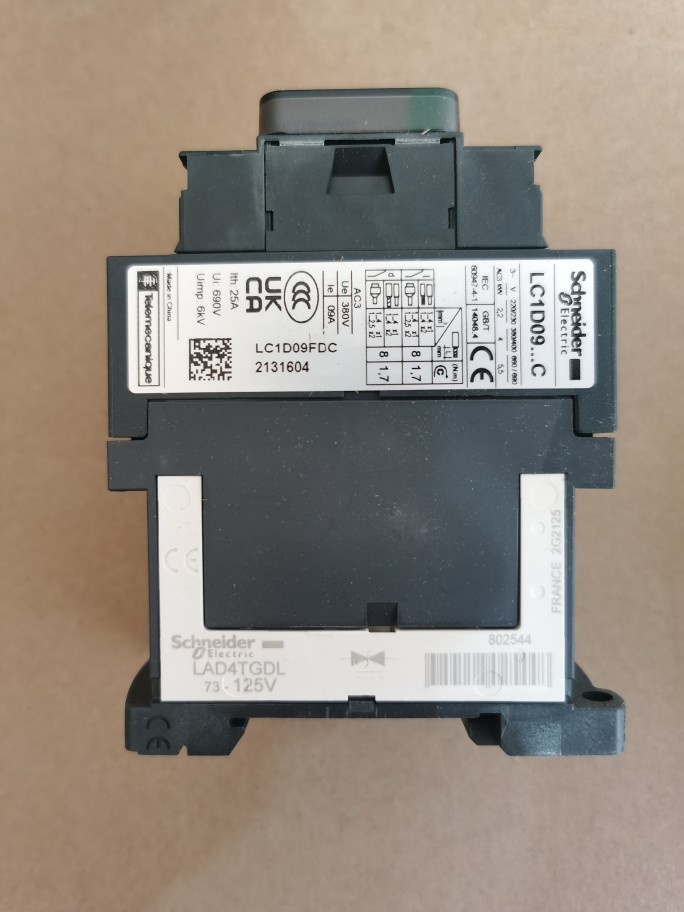 正品施耐德接触器 LC1D09FDC 110V DC-封面