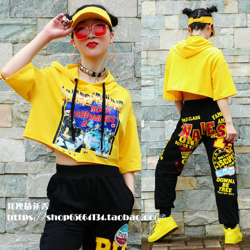 hiphop宽松休闲街舞服装爵士跳舞露脐团队表演套装练功裤演出服装_虎窝淘