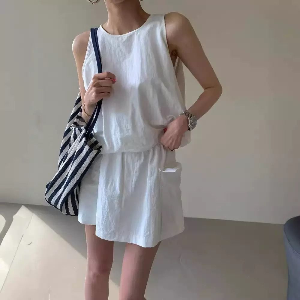 韩版时尚清新夏季设计无袖休闲套装背心新款阔腿短裤上衣两件套